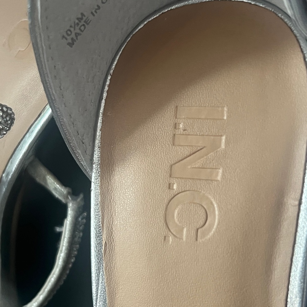 INC Women's Nolino Beaded Bow T-Strap Dress Sandals - Picture 5 of 6